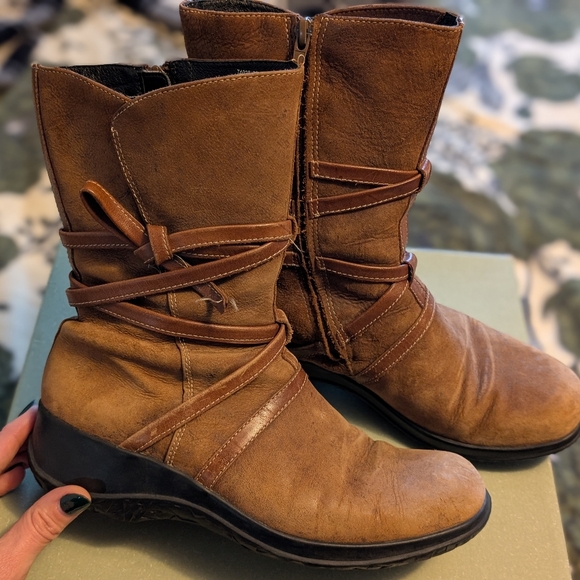 Clarks Shoes - Clarks Artisan Mid-Calf Boots Brown Leather Women s Size 7.5M